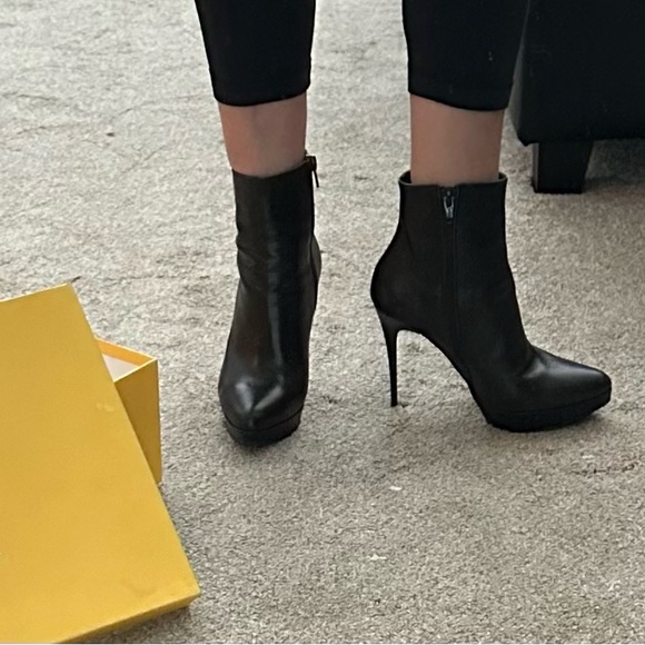 Mimosa black leather boots, size 5 - Picture 10 of 10